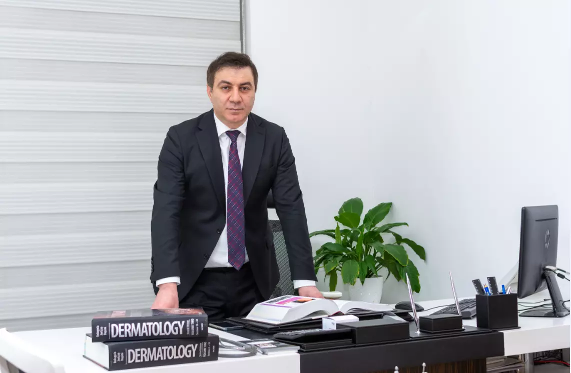 Sızanaq yaranmasının 7 vacib səbəbi - Sızanaq xəstəliyi, səbəbləri və müalicəsi
